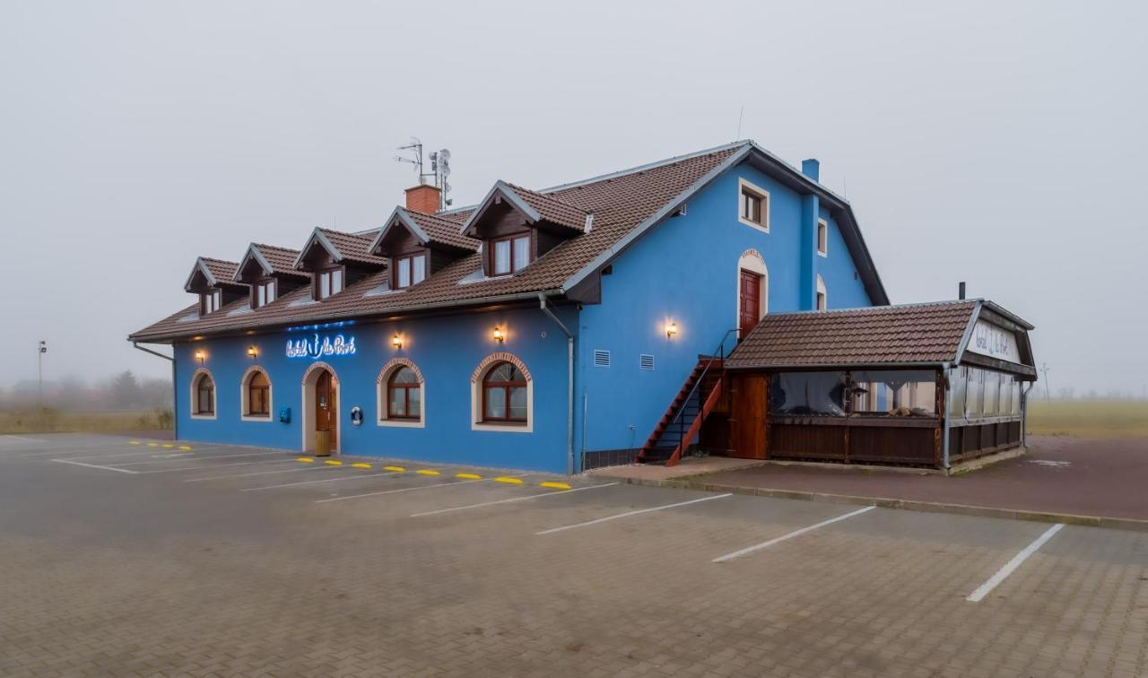 La Port Hotel Znojmo Exterior photo